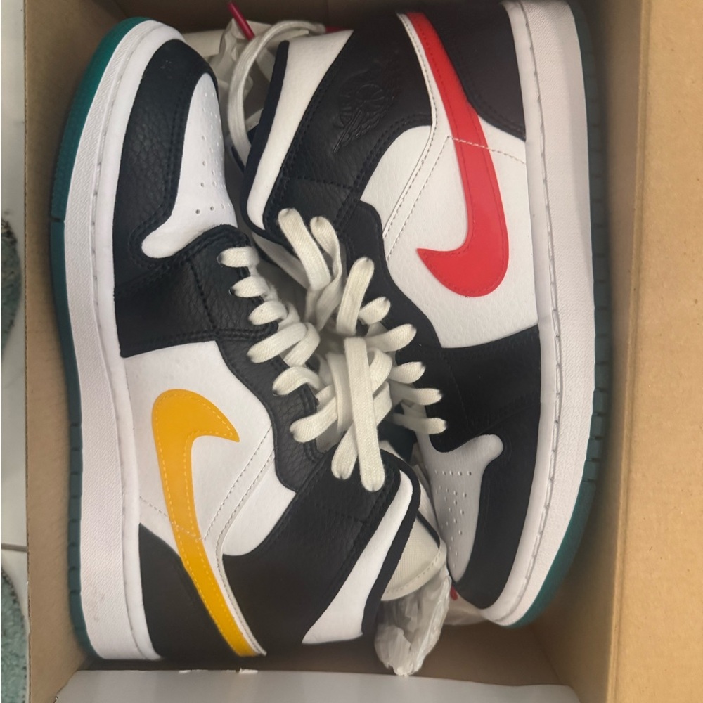 Jordan Athletic Shoes Black White Red Yellow